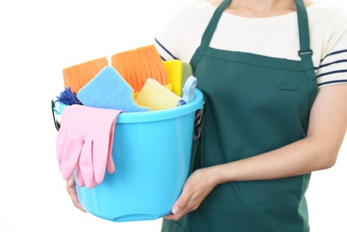 Professional move out cleaning service in Finchley for kitchens and living spaces
